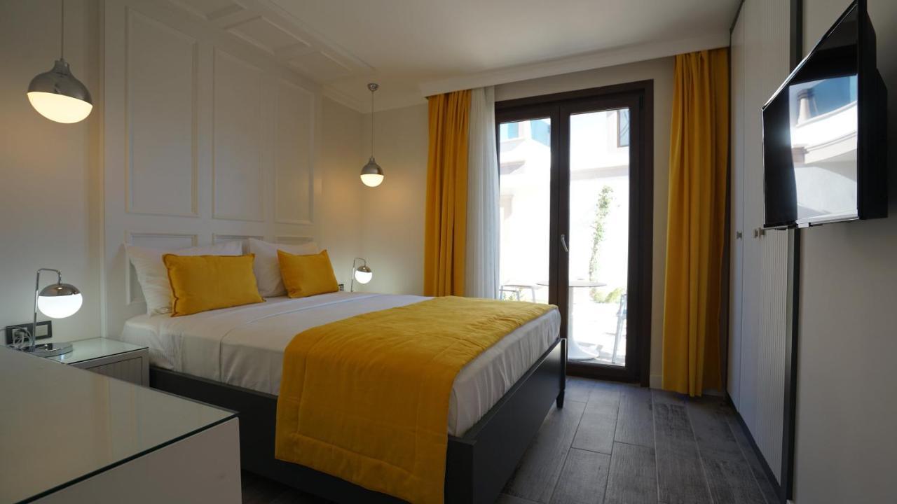 Rota Seaside Otel Cunda Екстериор снимка