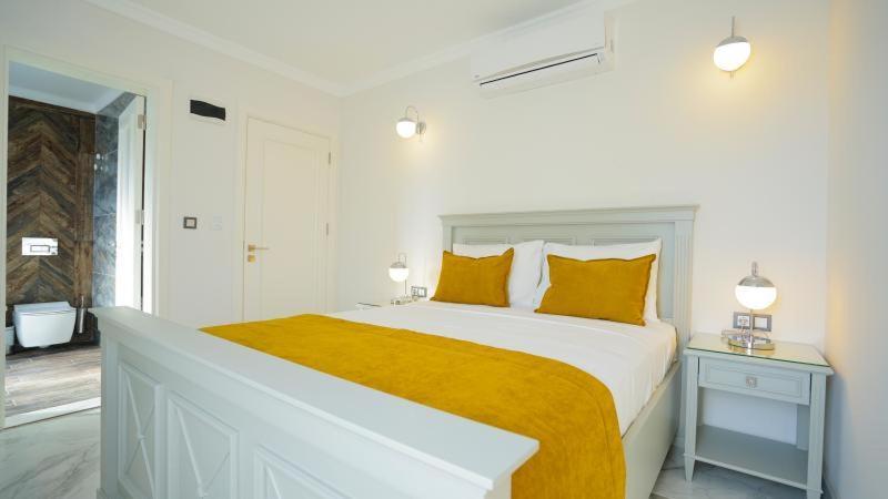 Rota Seaside Otel Cunda Екстериор снимка