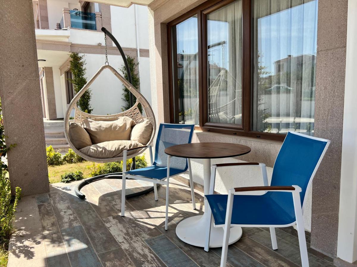 Rota Seaside Otel Cunda Екстериор снимка