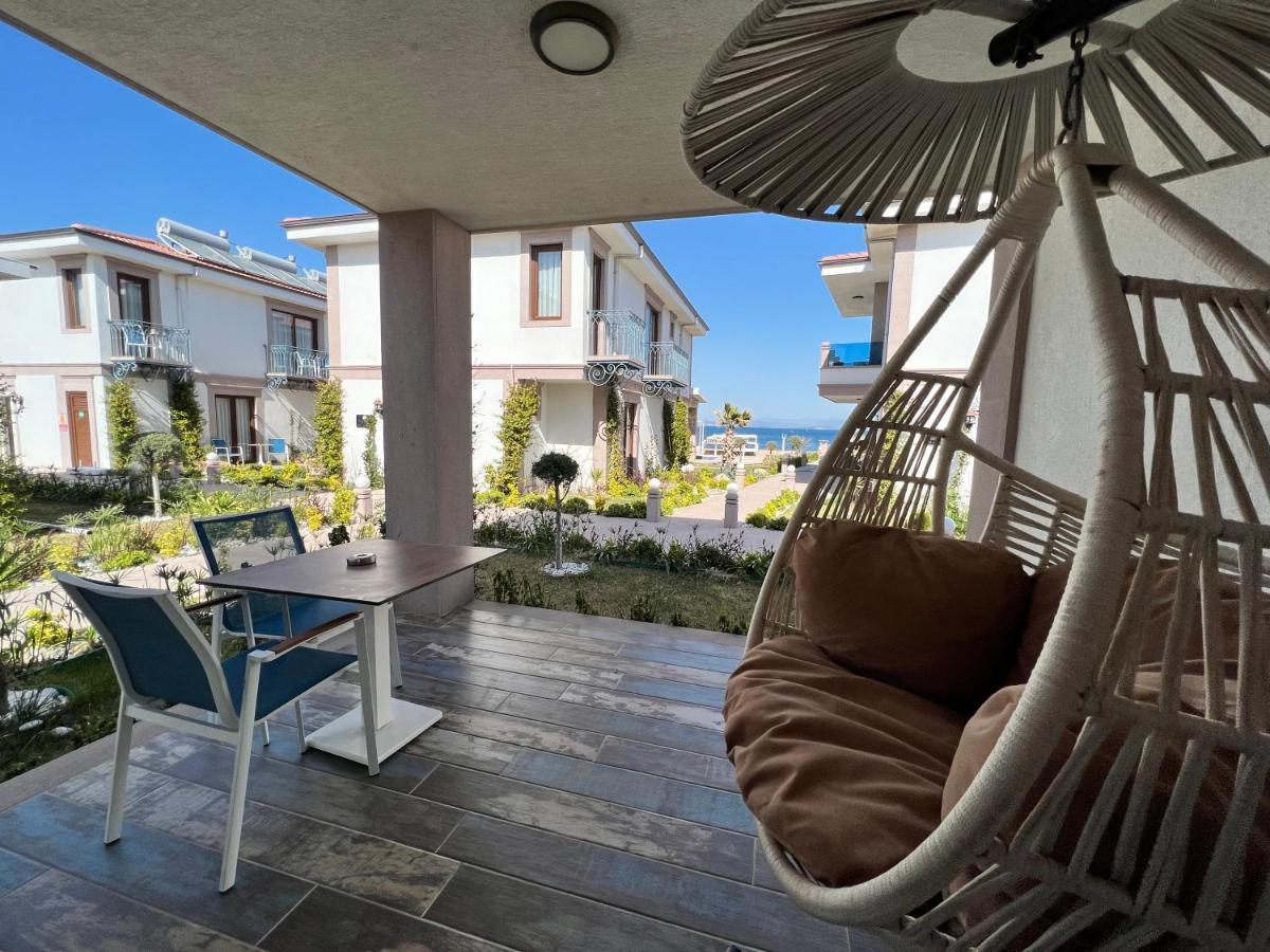 Rota Seaside Otel Cunda Екстериор снимка